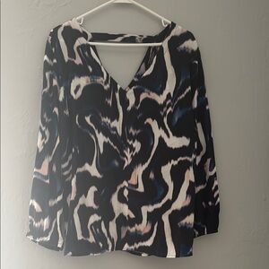 Liverpool Black and White Relaxed Graphic Blouse 85